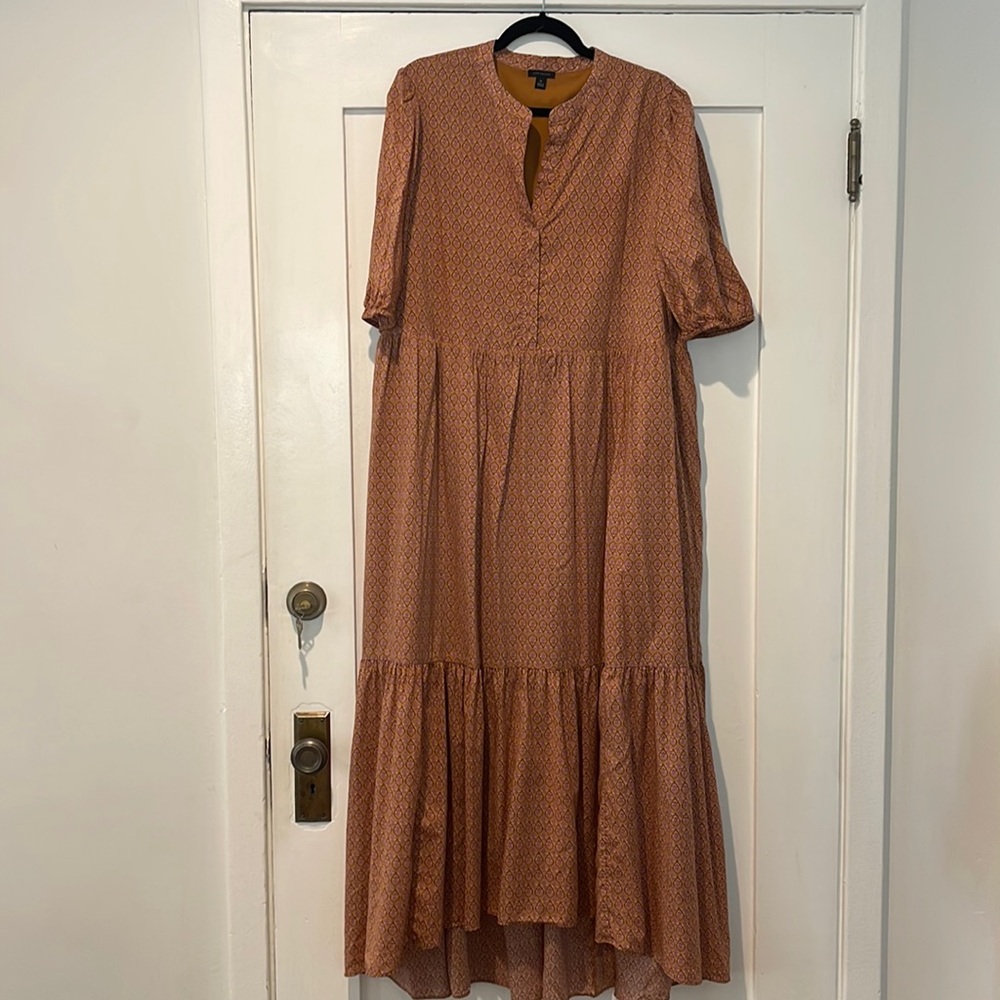 ANN TAYLOR PUFFY SLEEVE DRESS